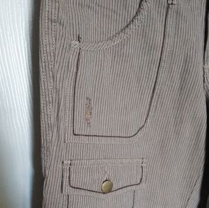 Wide legged button fly